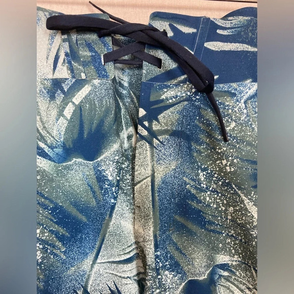 Lululemon Athletica Current State Swim Beach Board Short 9"  Sz 36 - Picture 5 of 11